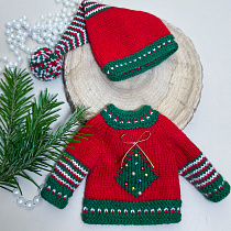 Комплект "Елки" вязанный новогодний для куклы Paola Reina 33 см, Свитер вышит бисером,  колпак